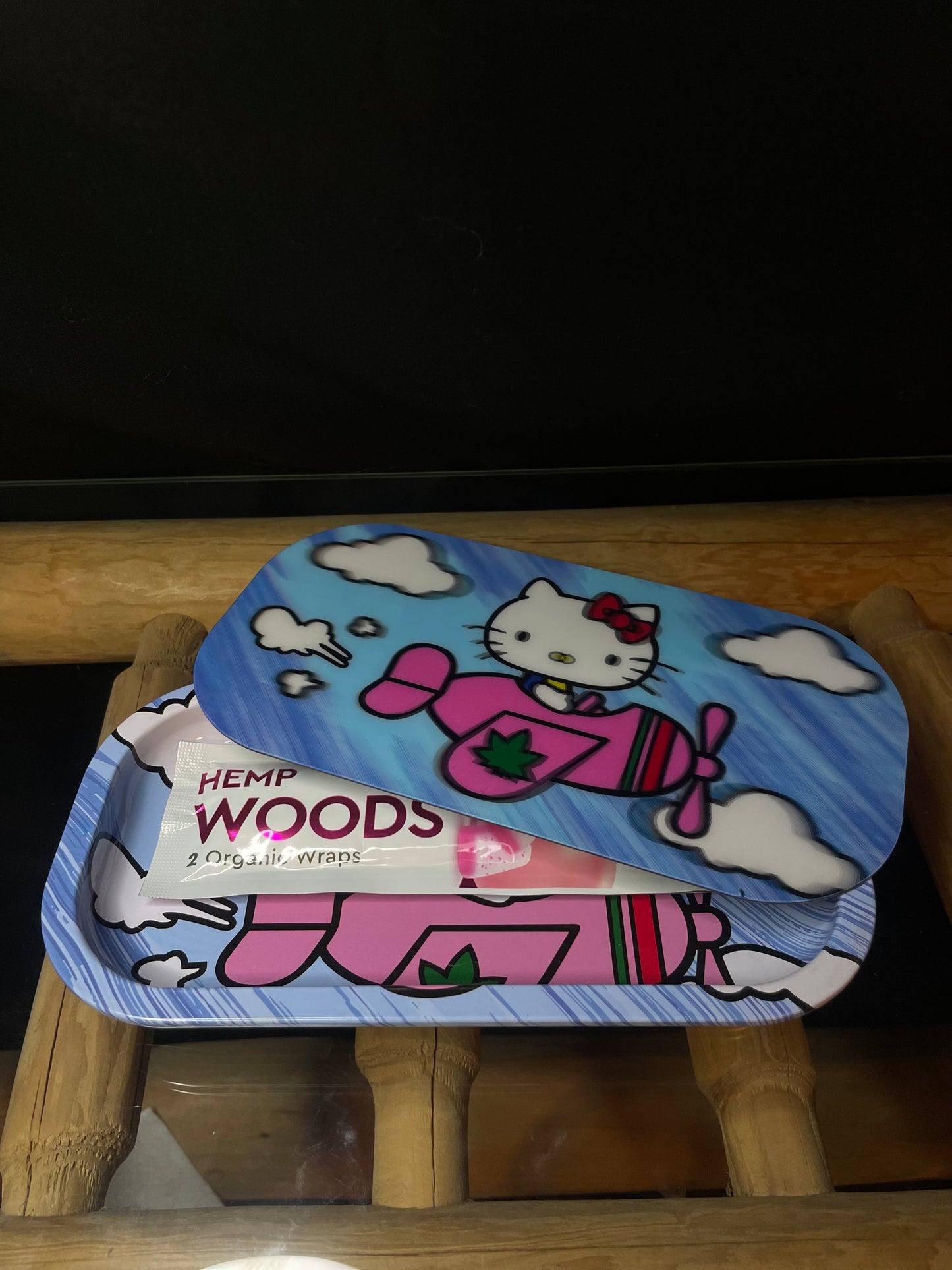 Hello Kitty Rolling Tray w/ Magnetic Lid